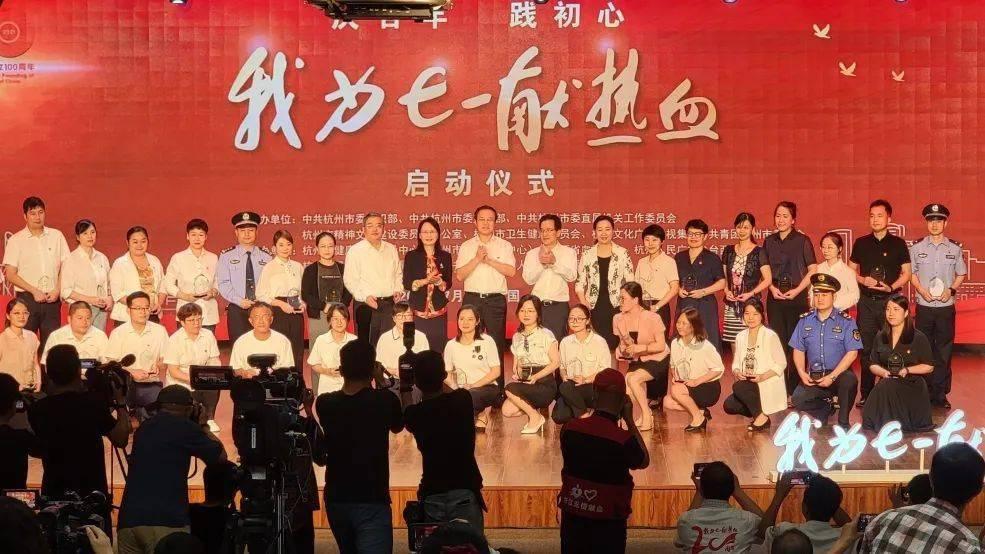 排超女排决赛首回合爆冷：上海主场3-1力破天津不败金身占先机